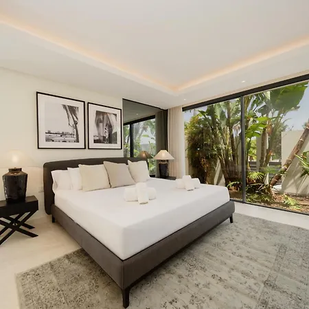 Casa Del Mar, By The Beach, Heated Pool, * ماربيا