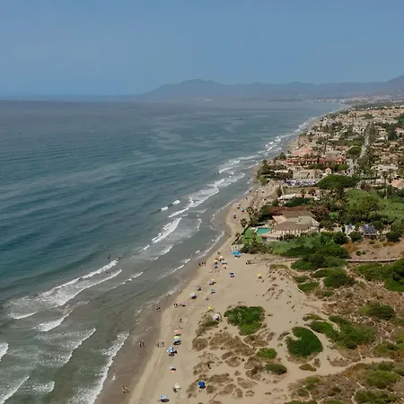 Casa Del Mar, By The Beach, Heated Pool, Villa Marbella